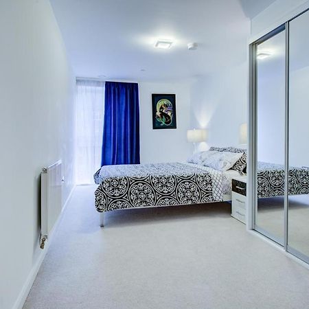 Апартаменти Luxury 2 Bed Flat In A New Block In East Acton Лондон Екстер'єр фото