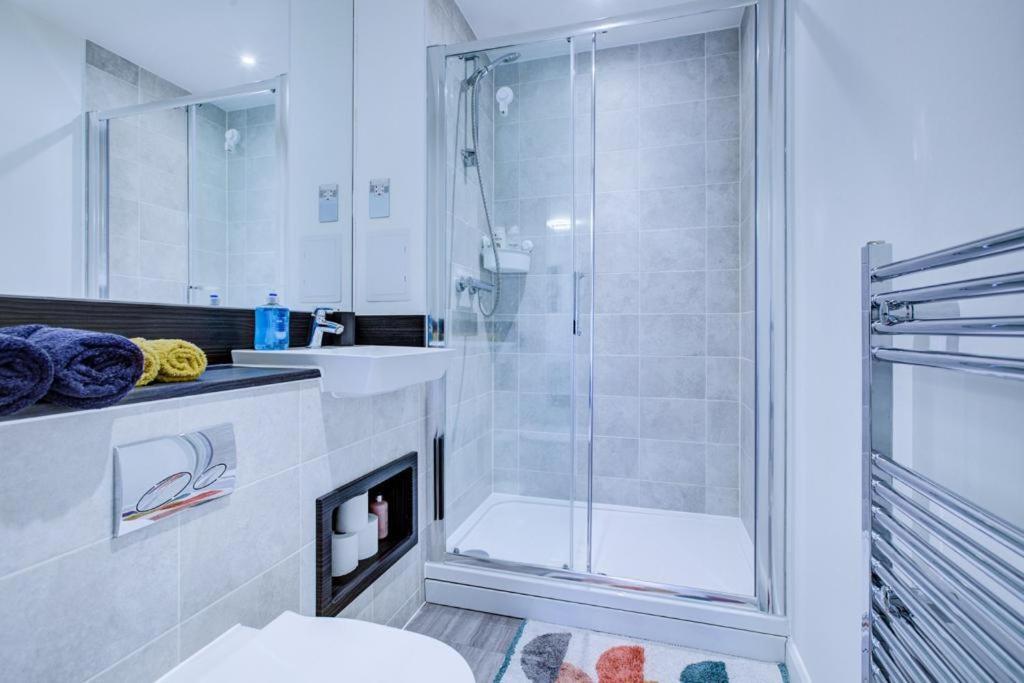 Апартаменти Luxury 2 Bed Flat In A New Block In East Acton Лондон Екстер'єр фото
