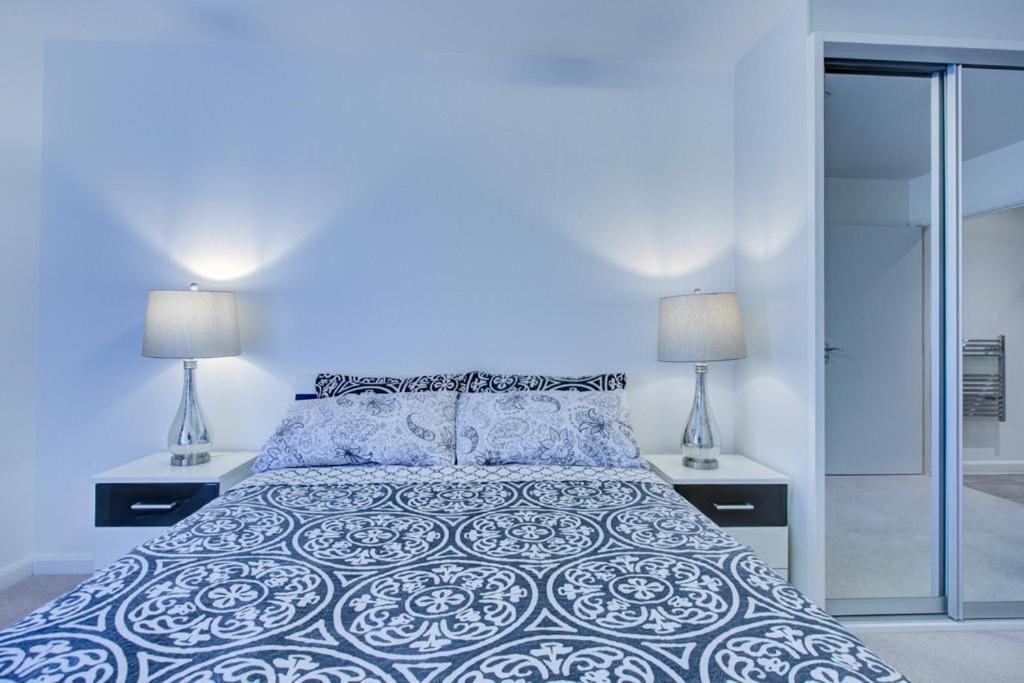 Апартаменти Luxury 2 Bed Flat In A New Block In East Acton Лондон Екстер'єр фото